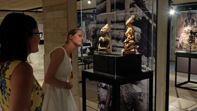 regarder une oeuvre, un jeu d'enfant